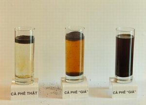 Phân biệt cà phê thật trước khi pha