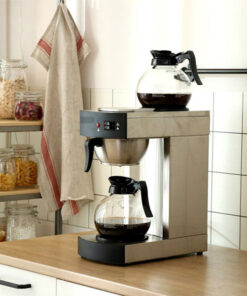 Máy pha cà phê thương mại tự động bằng thép không rỉ.