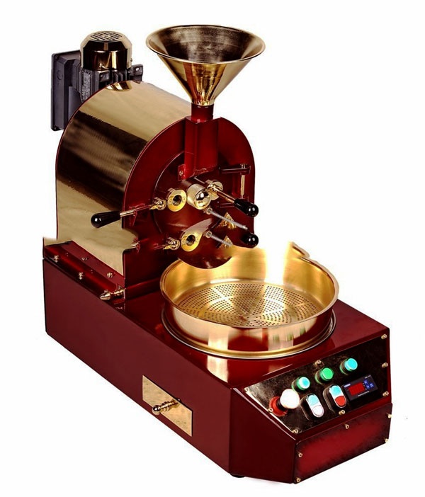 Máy rang cà phê mini tiện dụng với công suất một nửa kg.