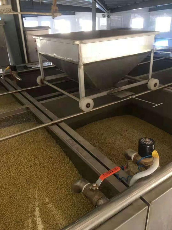 nghiền đậu phụ